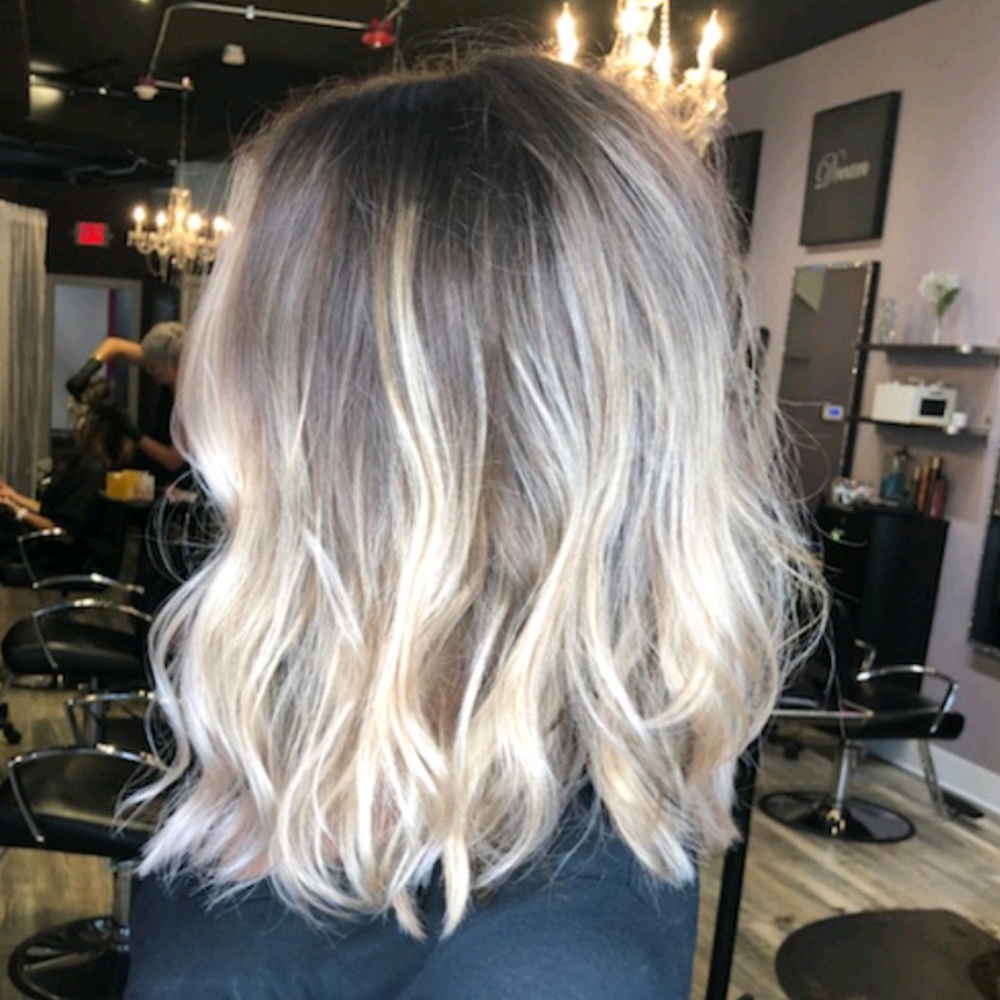 Meet your Posher, Milena